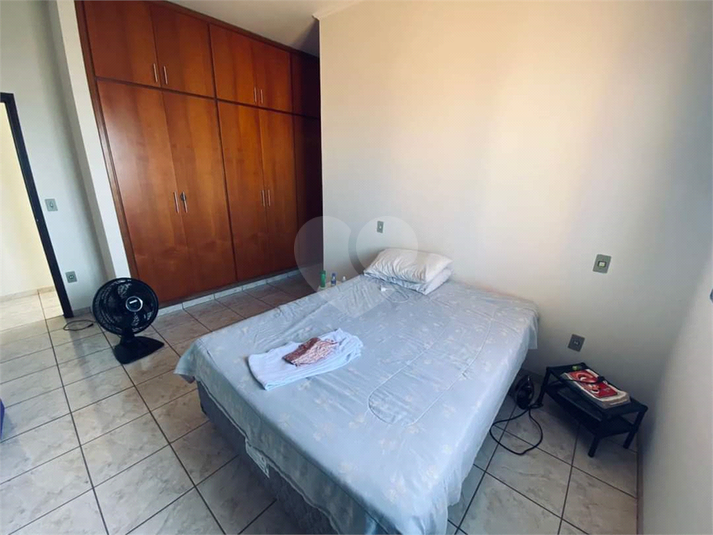 Foto REO1105844