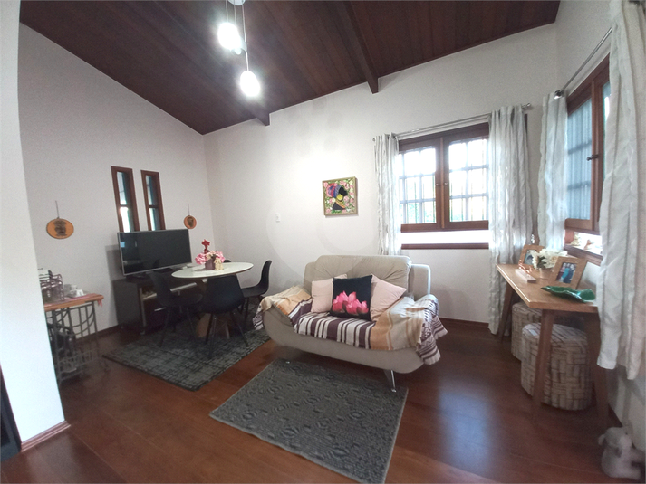 Foto REO1105855