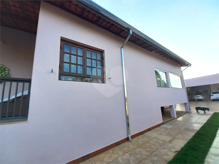 Foto REO1105855