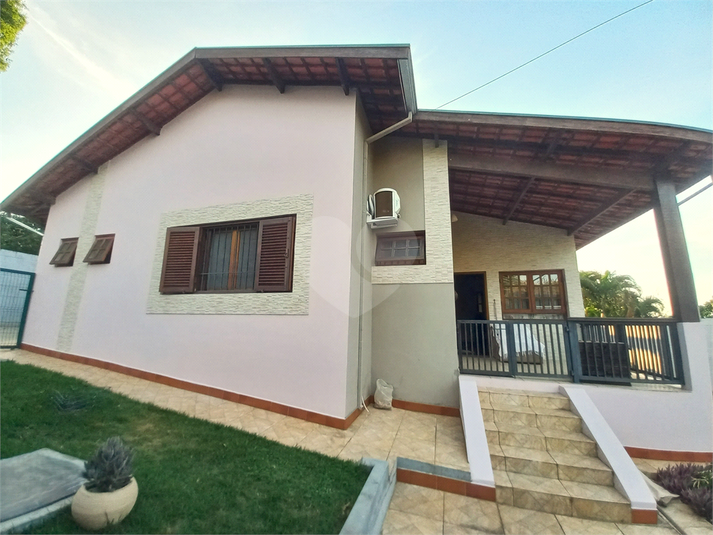 Foto REO1105855