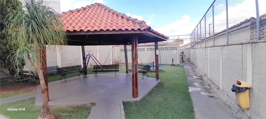 Foto REO1105861