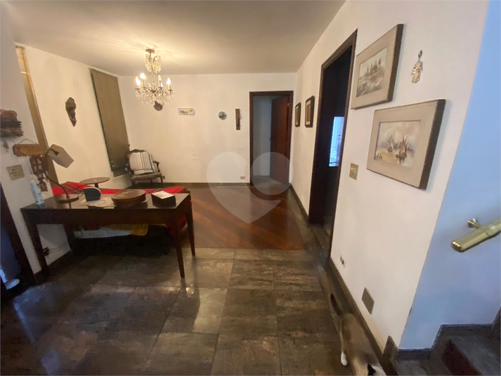 Foto REO1105883