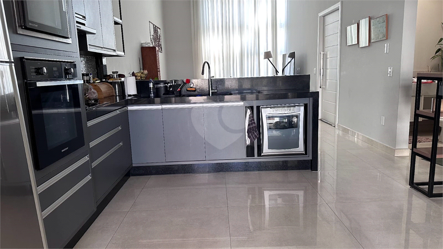 Foto REO1105888