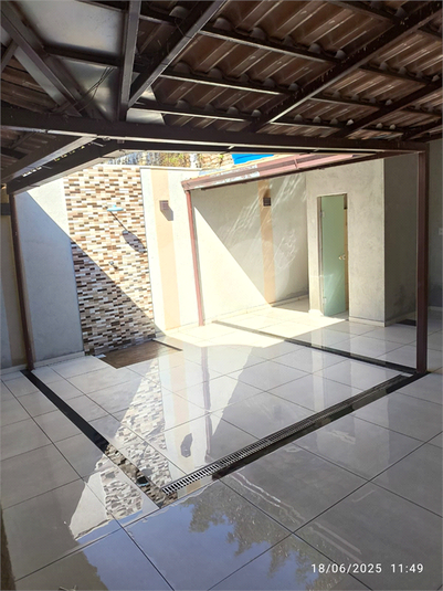 Foto REO1105901