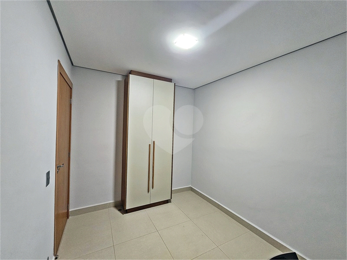 Foto REO1105924