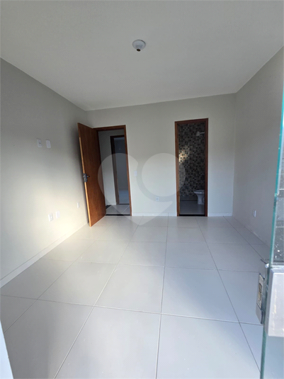Foto REO1105979