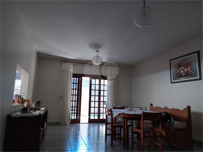 Foto REO1105996