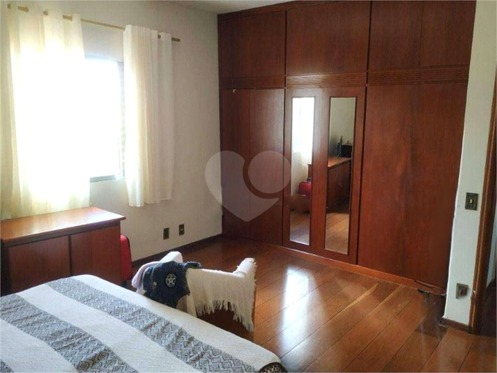 Foto REO1105996