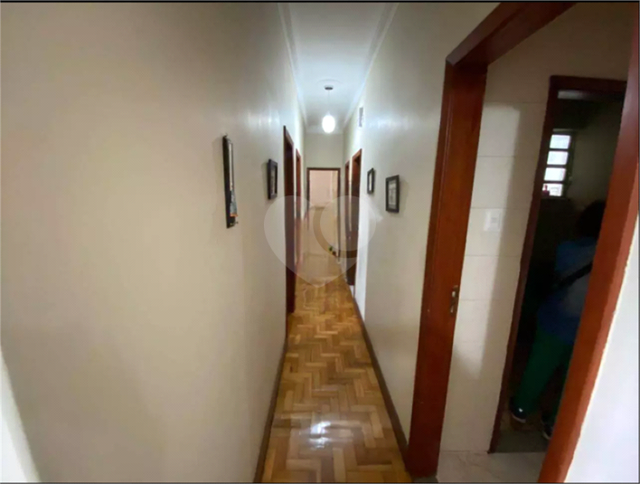 Foto REO1106011
