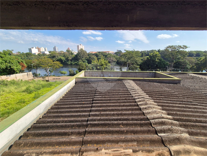 Foto REO1106029