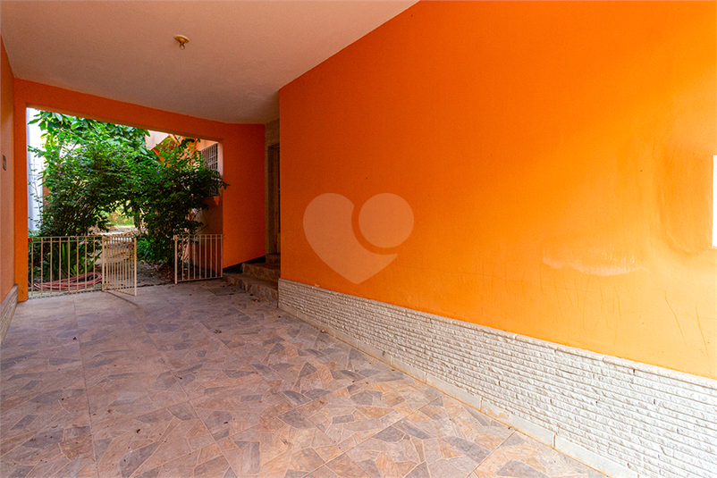 Foto REO1106051