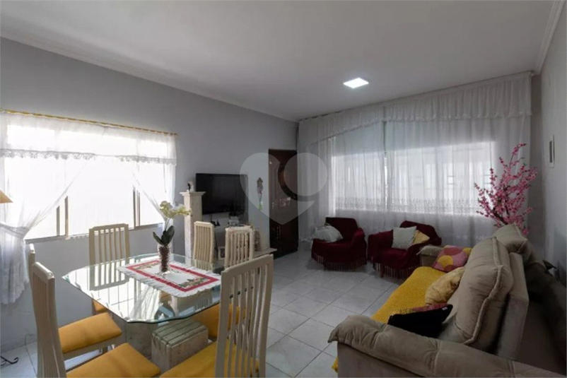 Foto REO1106052