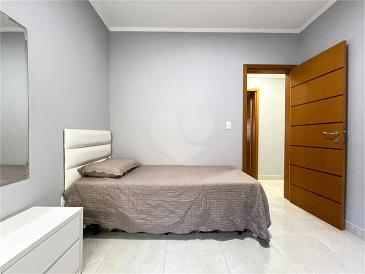 Foto REO1106058