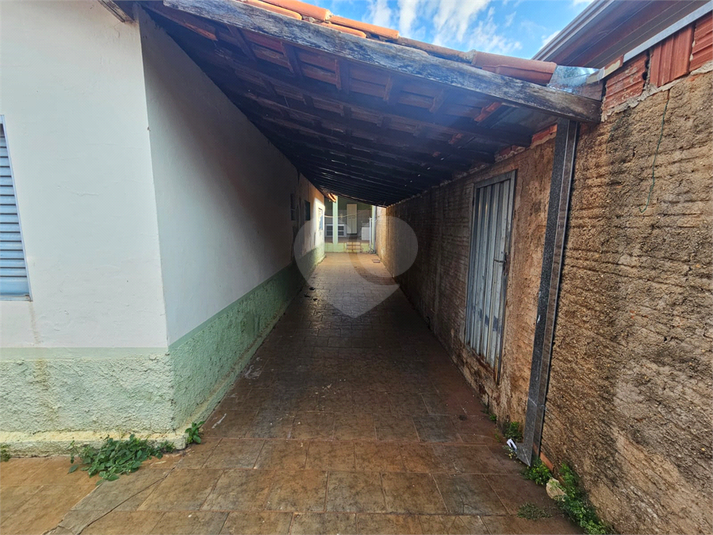Foto REO1106078