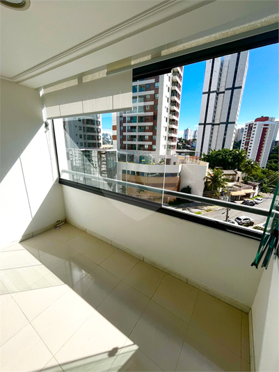 Foto REO1106120