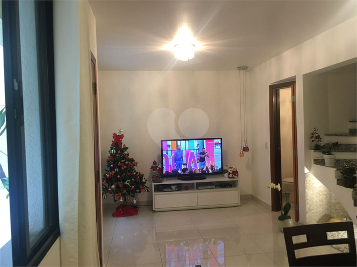 Foto REO1106170
