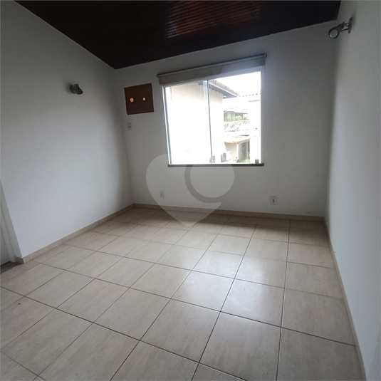 Foto REO1106186