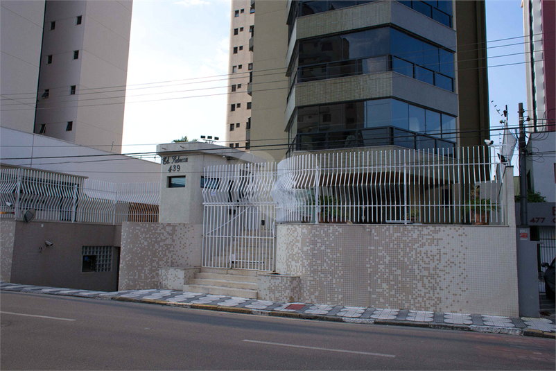 Foto REO1106220