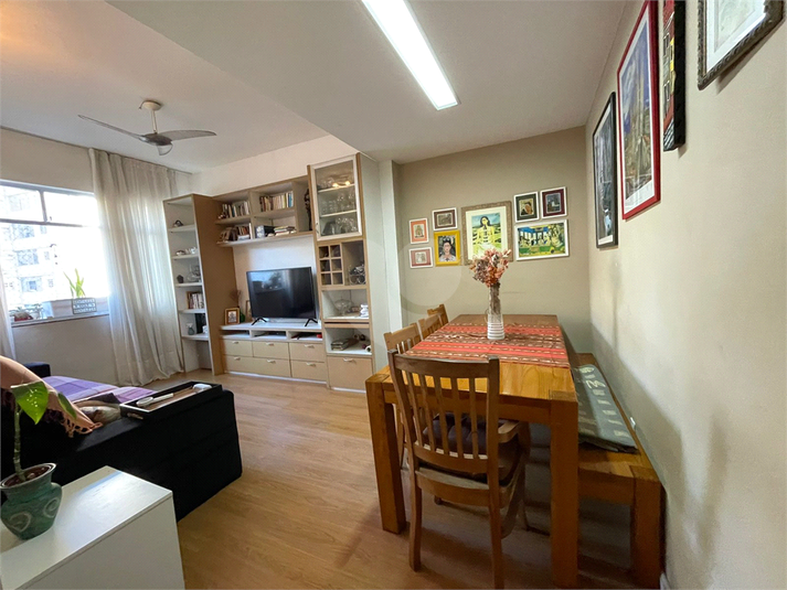 Foto REO1106221