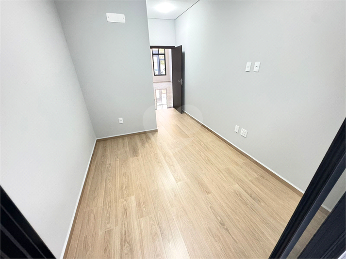 Foto REO1106243