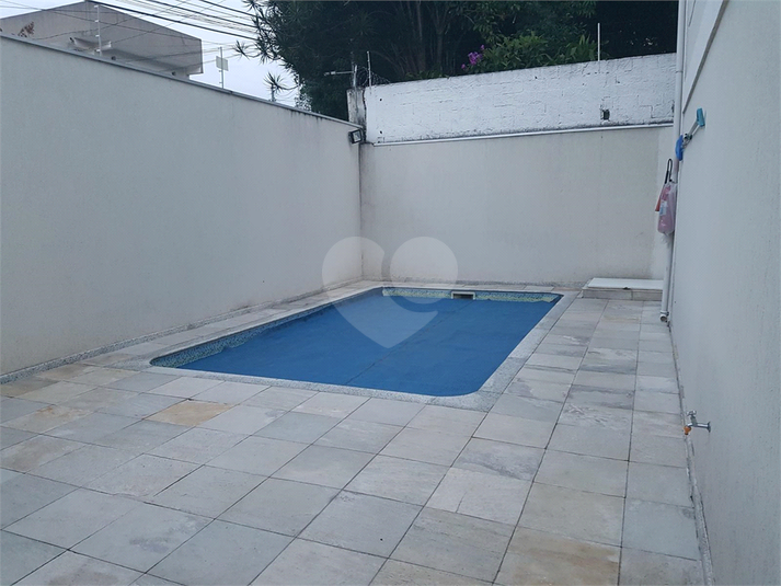 Foto REO1106253