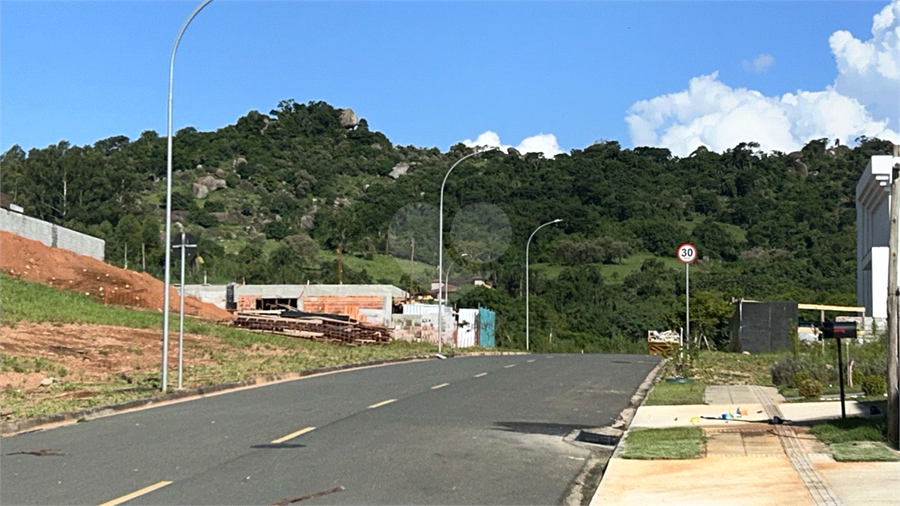 Foto REO1106258