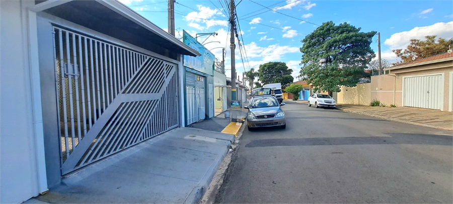 Foto REO1106280