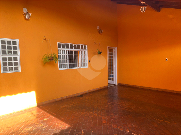 Foto REO1106286