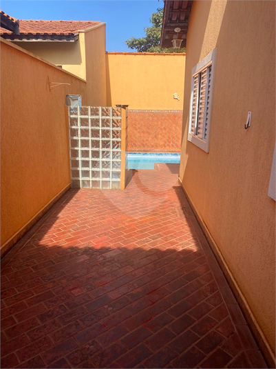 Foto REO1106286