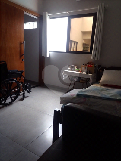Foto REO1106352