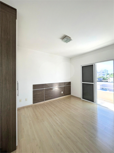 Foto REO1106386