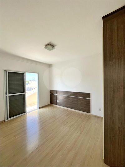 Foto REO1106386