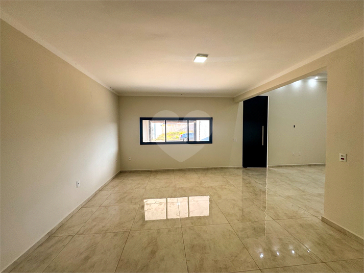 Foto REO1106391