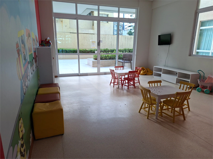 Foto REO1106430