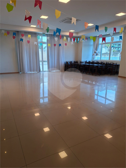 Foto REO1106430