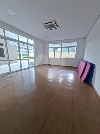 Foto REO1106430