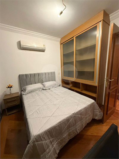 Foto REO1106461