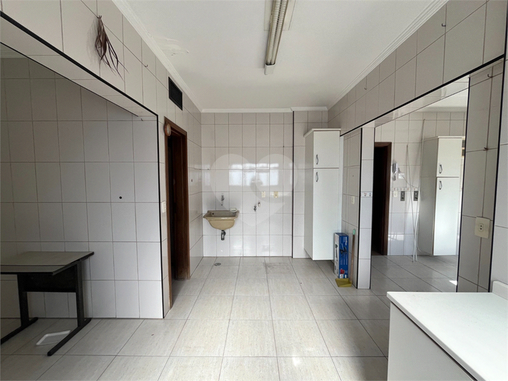 Foto REO1106471