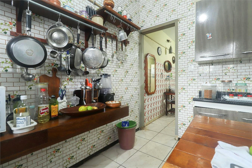 Foto REO1106476