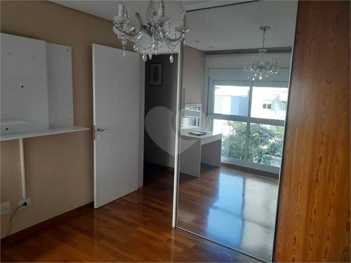 Foto REO1106486