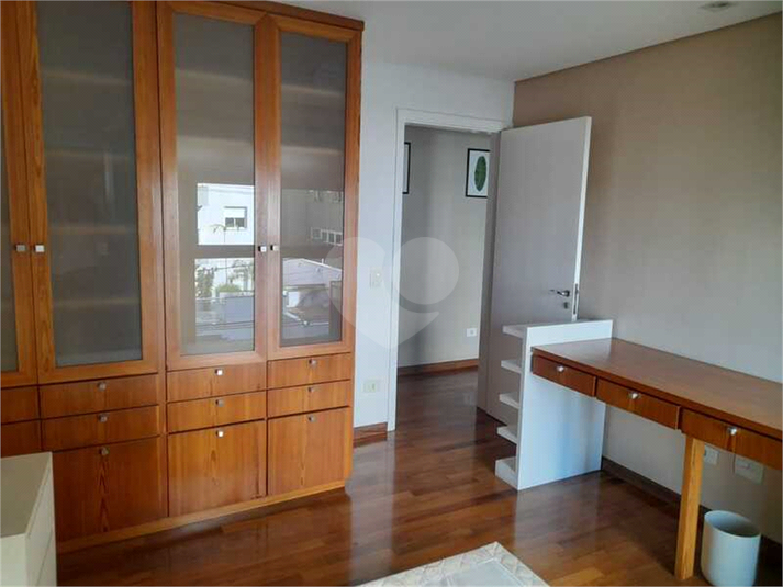 Foto REO1106486