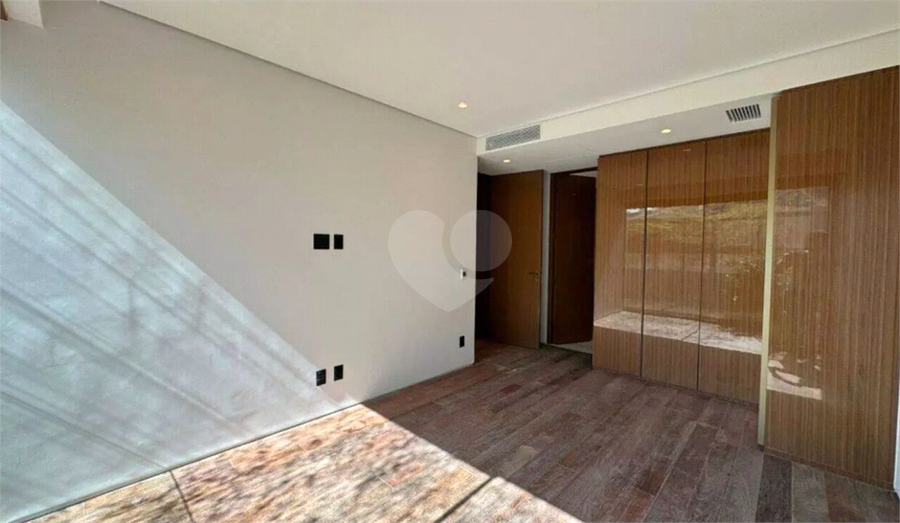 Foto REO1106492