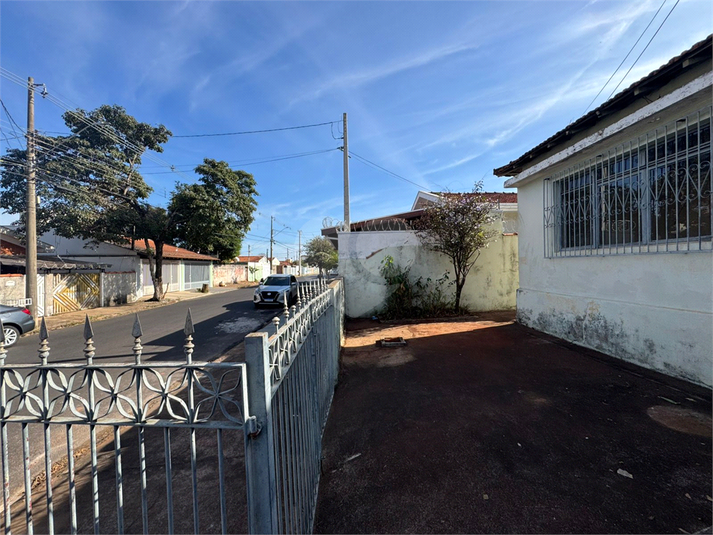Foto REO1106519