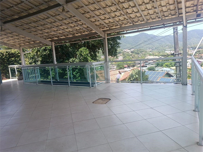 Foto REO1106527