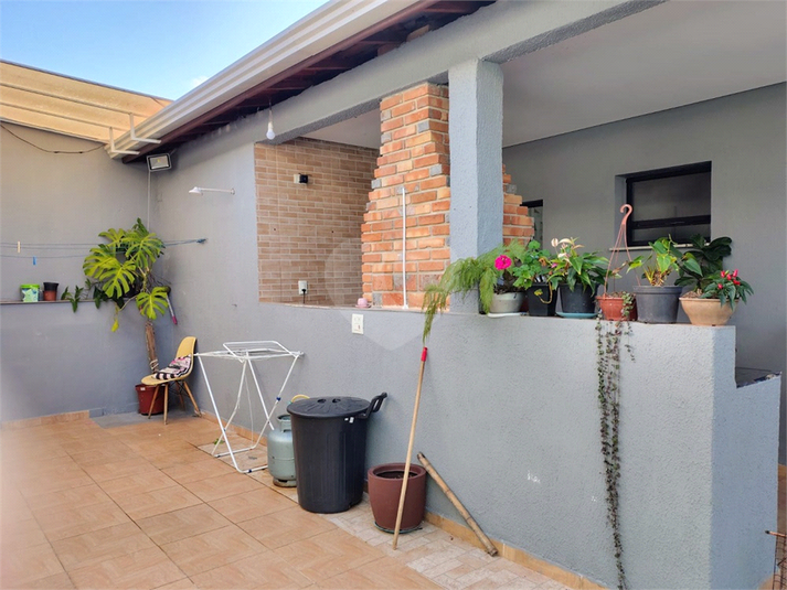 Foto REO1106533