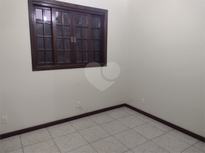 Foto REO1106552