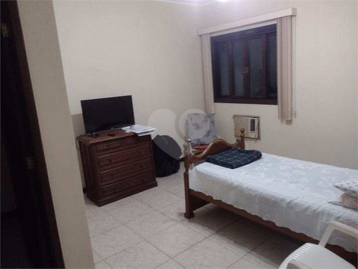 Foto REO1106552