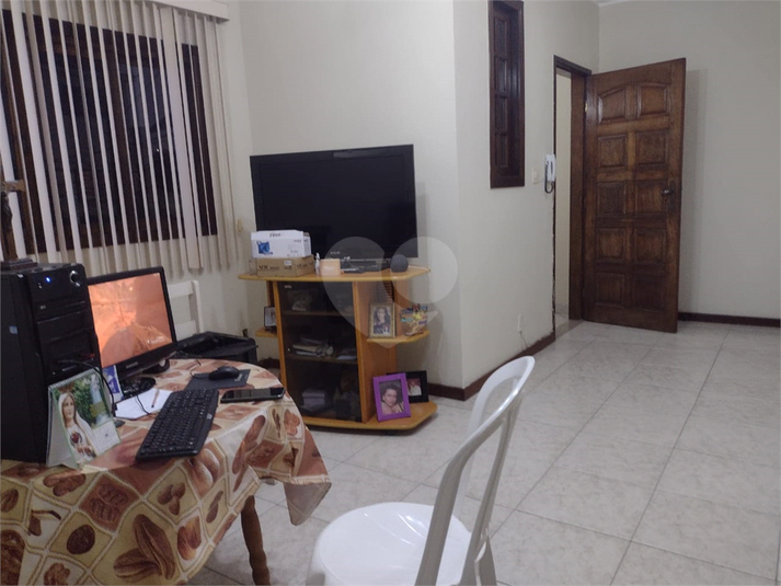 Foto REO1106552
