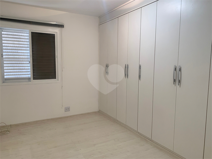 Foto REO1106561