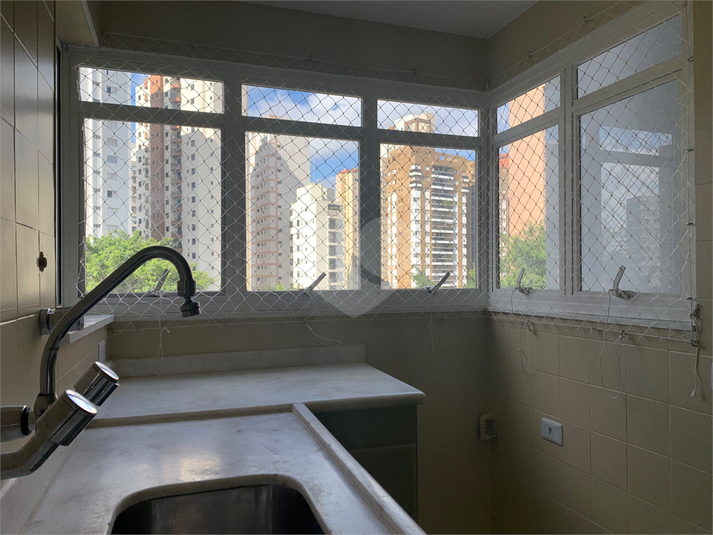 Foto REO1106561